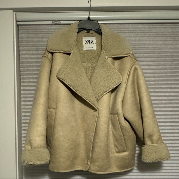 Zara Coat - side medium! Like new/ only worn once - Picture 5 of 7